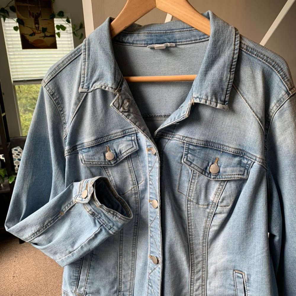 Westport Women's Denim Jacket Size 1X